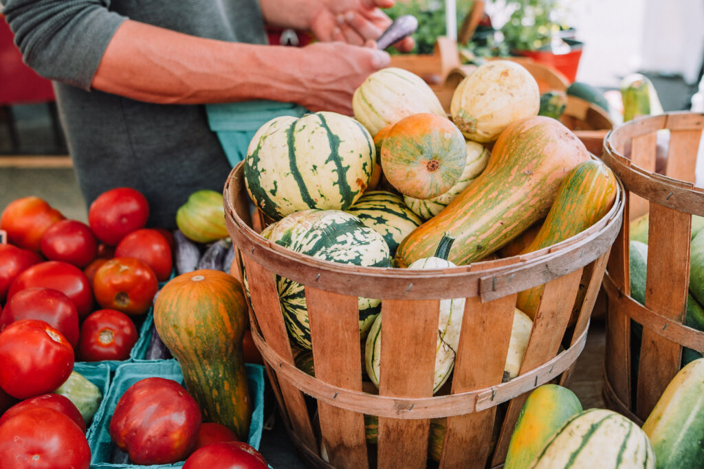 Here are 10 Essential Tips for Shopping at the Farmer's Market