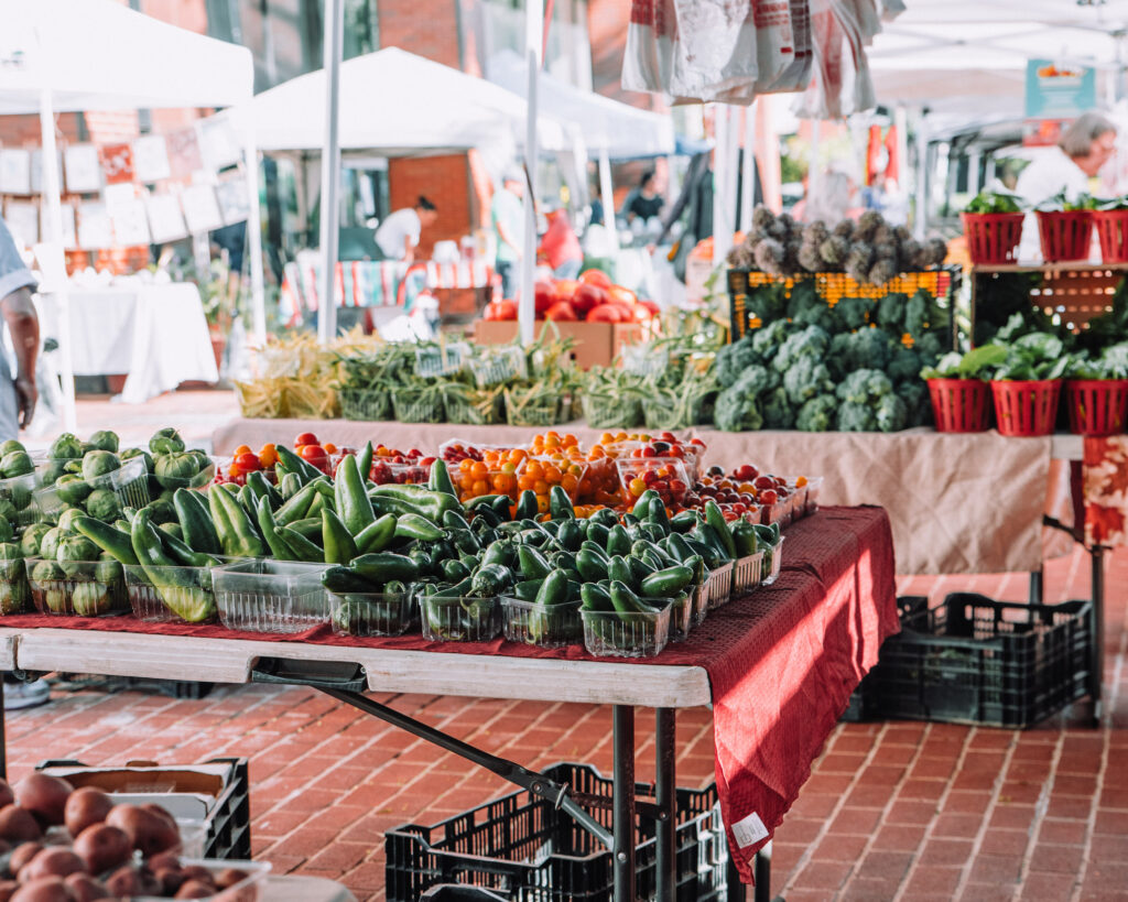 Here are 10 Essential Tips for Shopping at the Farmer's Market